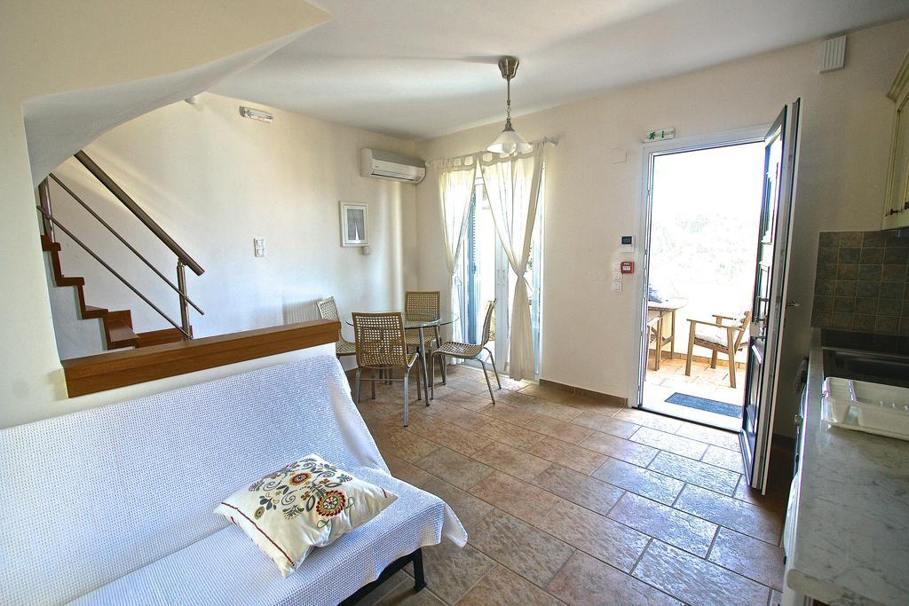 Agios Nikitas View Villa ภายนอก รูปภาพ